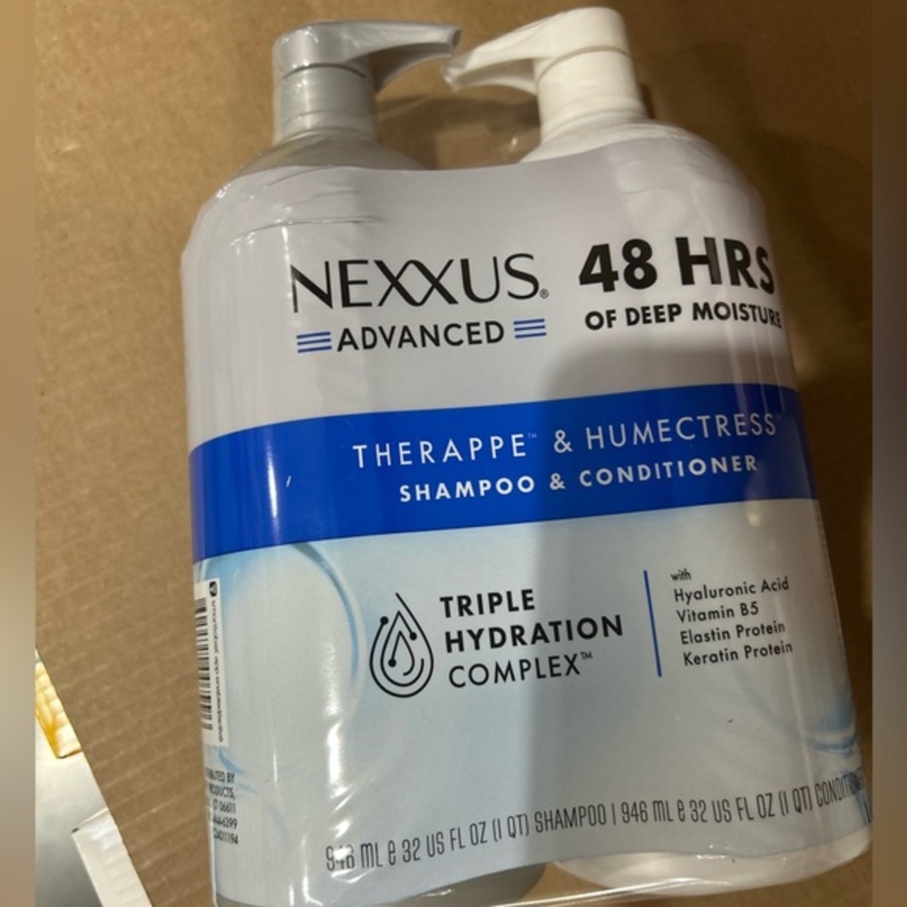 Nexxus: Humectress Conditioner and Advanced Therappe Shampoo 32 Oz Set - Picture 2 of 7